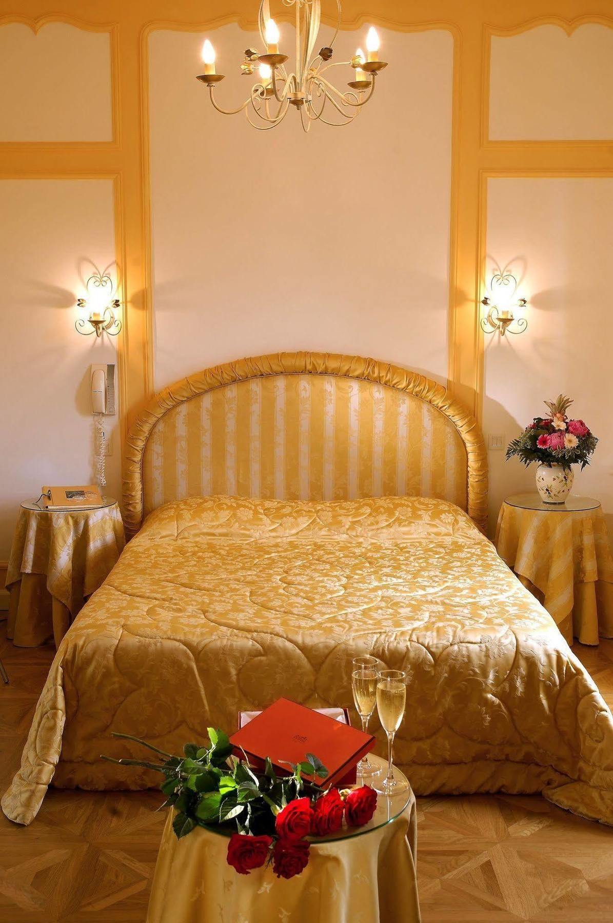 Demeure De Flore Lacabarède Kültér fotó